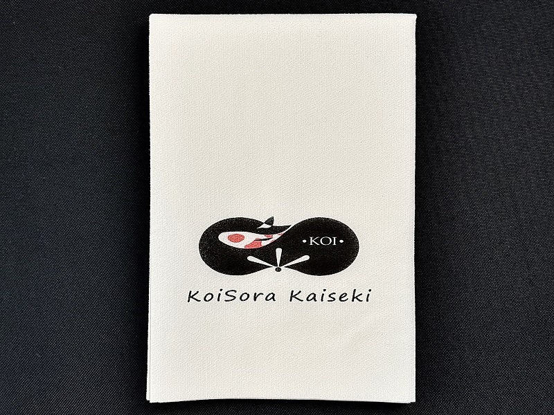 Airlaid-lautasliinat vs. tavalliset lautasliinat: mikä toimii parhaiten kiitospäivänä?